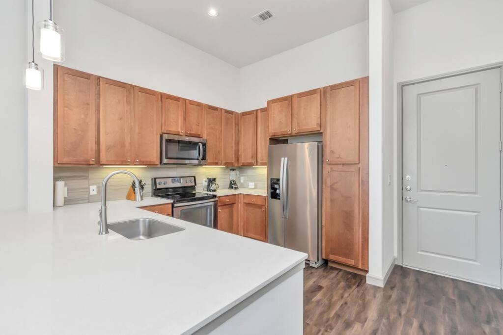 U1 Penthouse Downtown Houston Rental Car Available Apt 1Br 1Bth Gym Sleep Good ภายนอก รูปภาพ